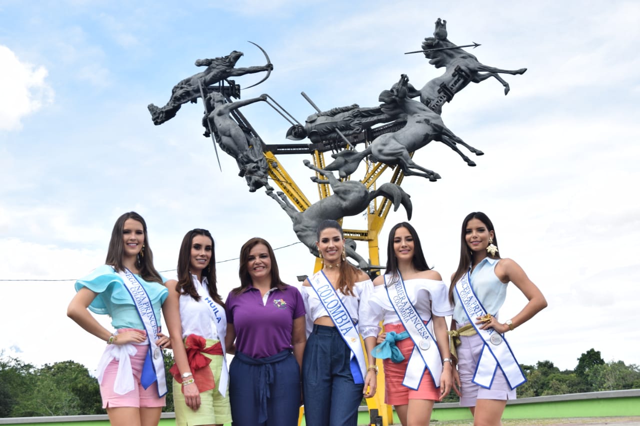 La corte real conoció el Monumento a La Gaitana.